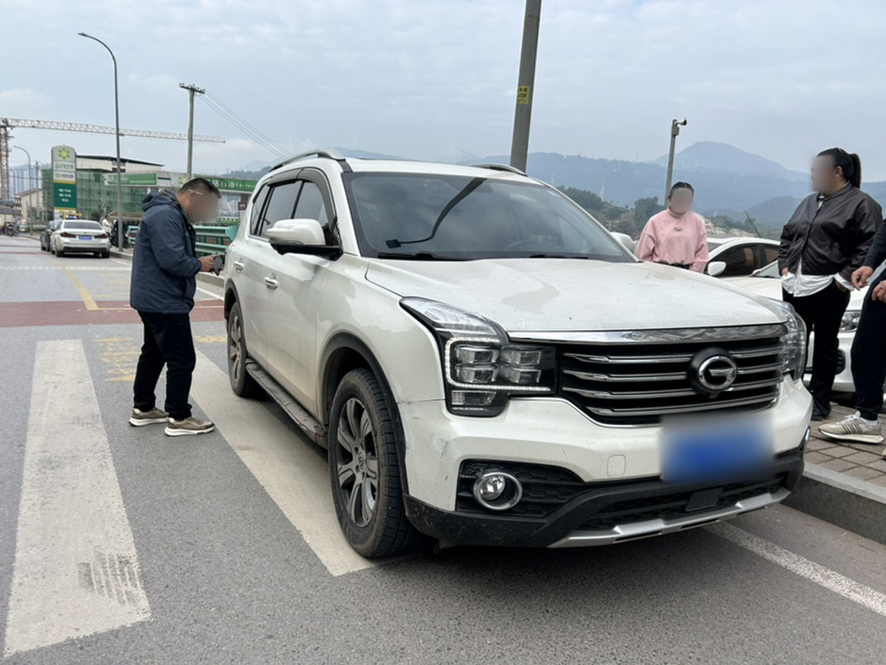 GAC Trumpchi GS7 2017 320T RWD Luxury Connected photo 3