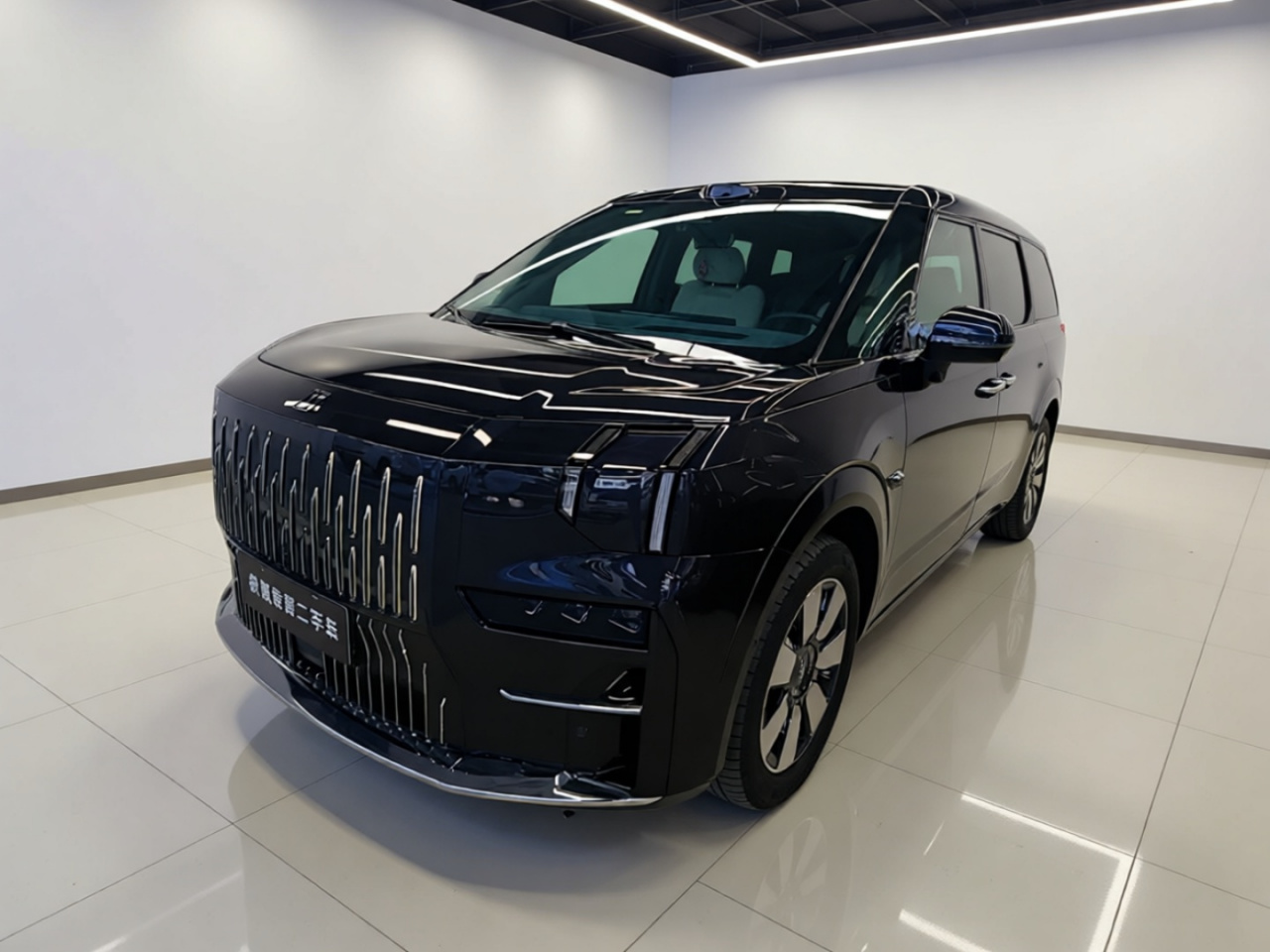 009 2024 7-Seater AWD 108kWh