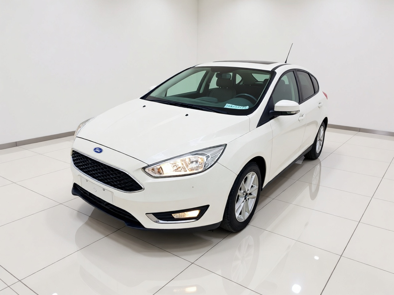 Focus 2015 Hatchback 1.6L AT