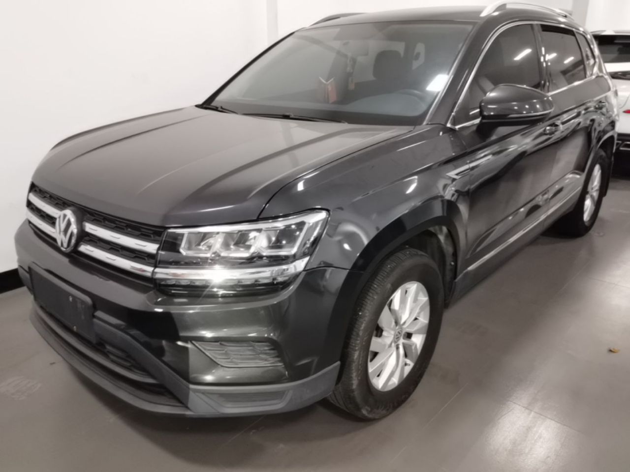 Tharu 2020 280TSI RWD China VI