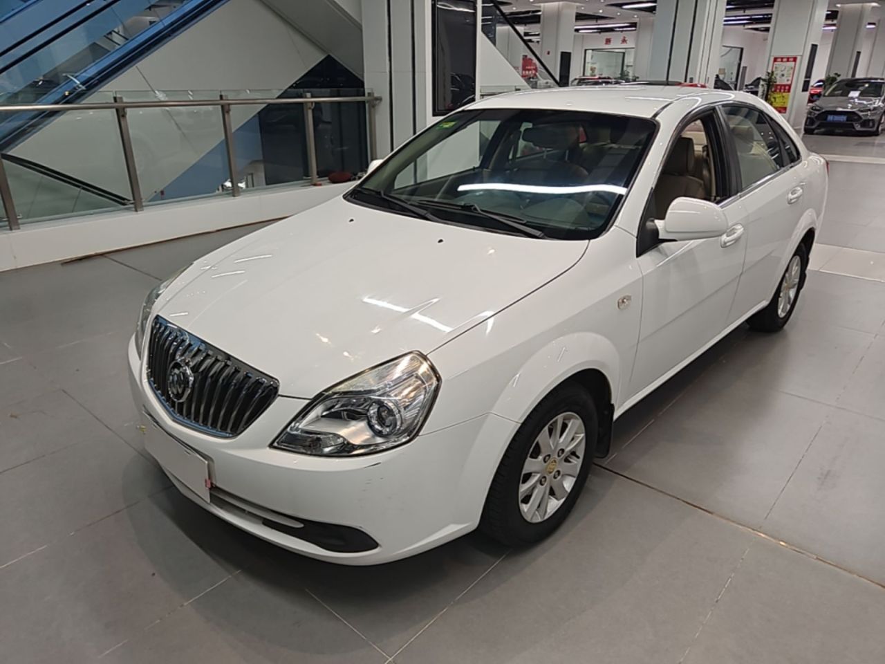 Excelle 2015 1.5L AT Classic