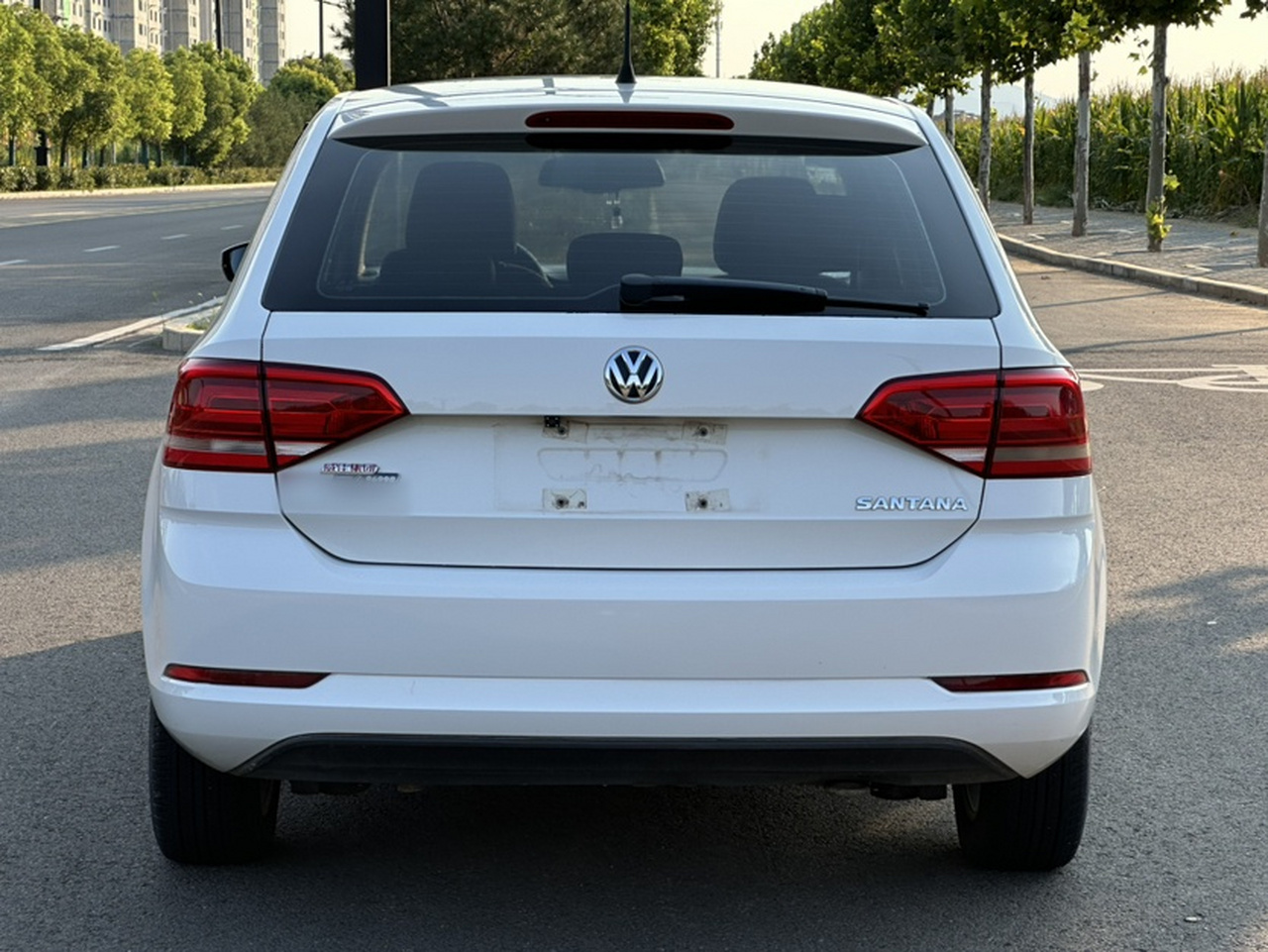 Santana 2015 1.6L AT photo 3