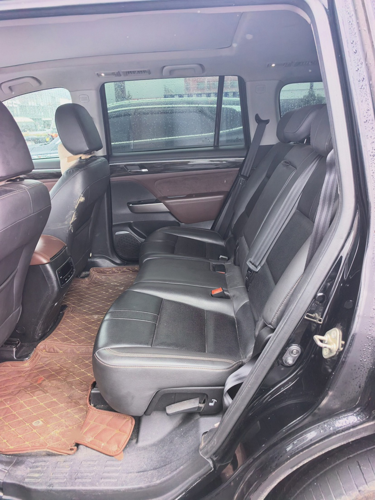 GAC Trumpchi GS8 2017 320T RWD Luxury Connected 7-Seater photo 5