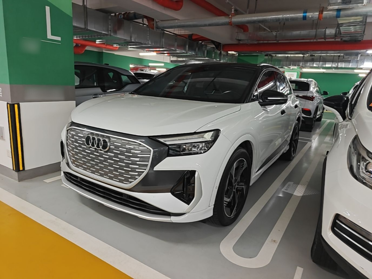 Q4 e-tron 2023 40 e-tron