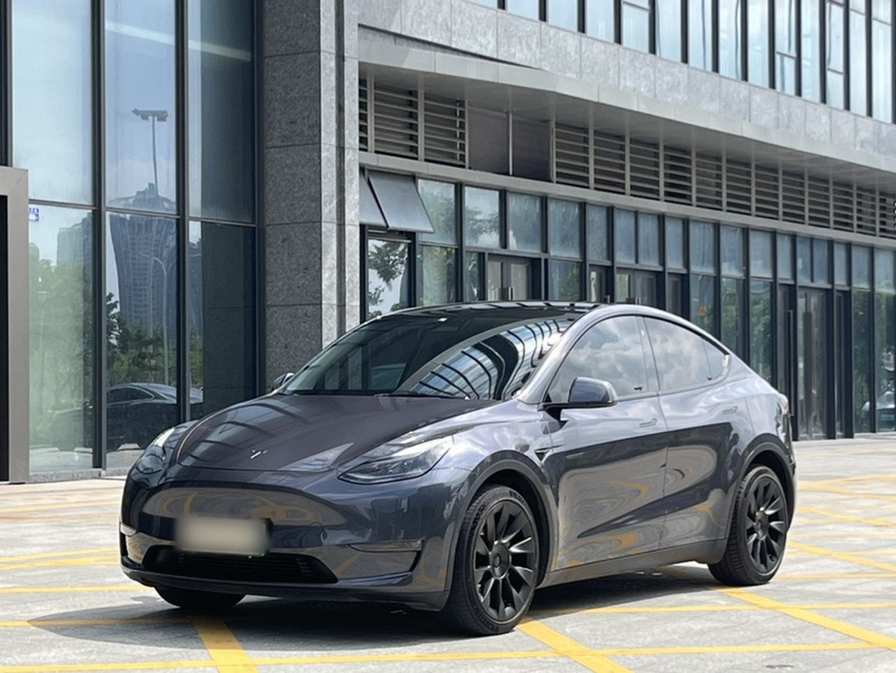 Model Y 2021 Long Range AWD photo 4