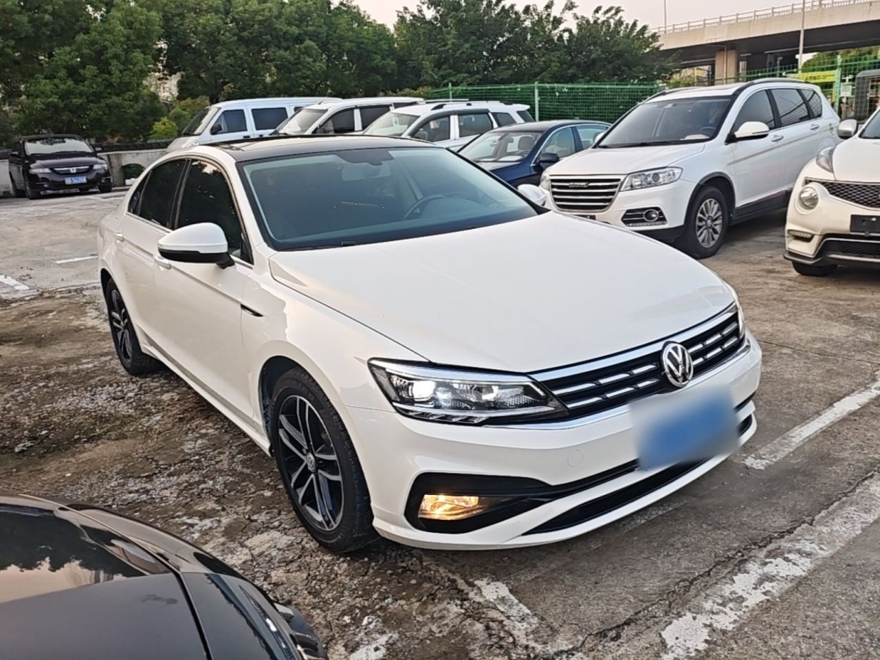 Lamando 2021 Facelift 280TSI DSG Comfort photo 3
