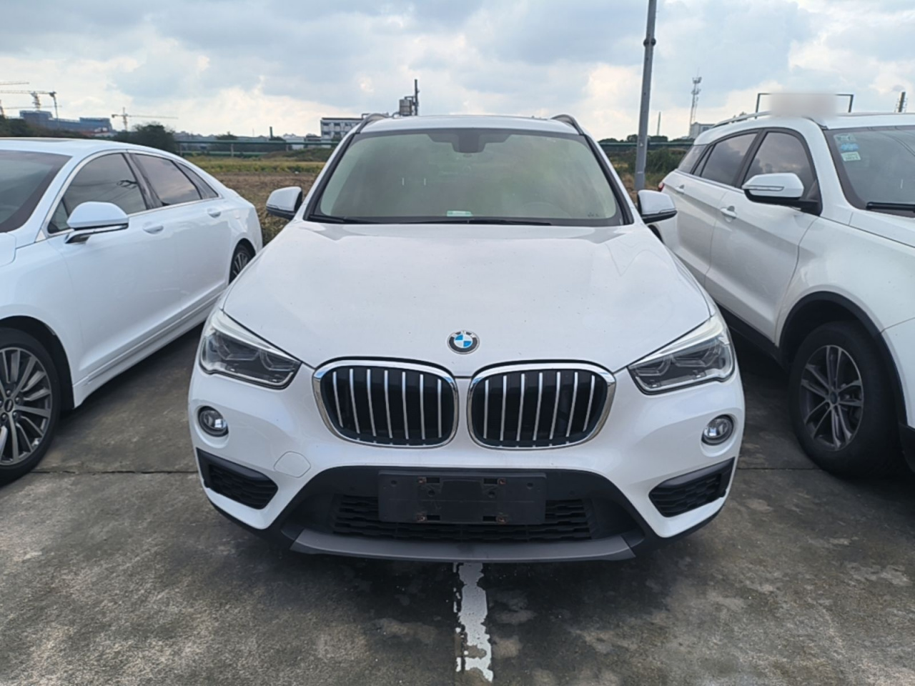 X1 2016 sDrive18Li Exclusive photo 2