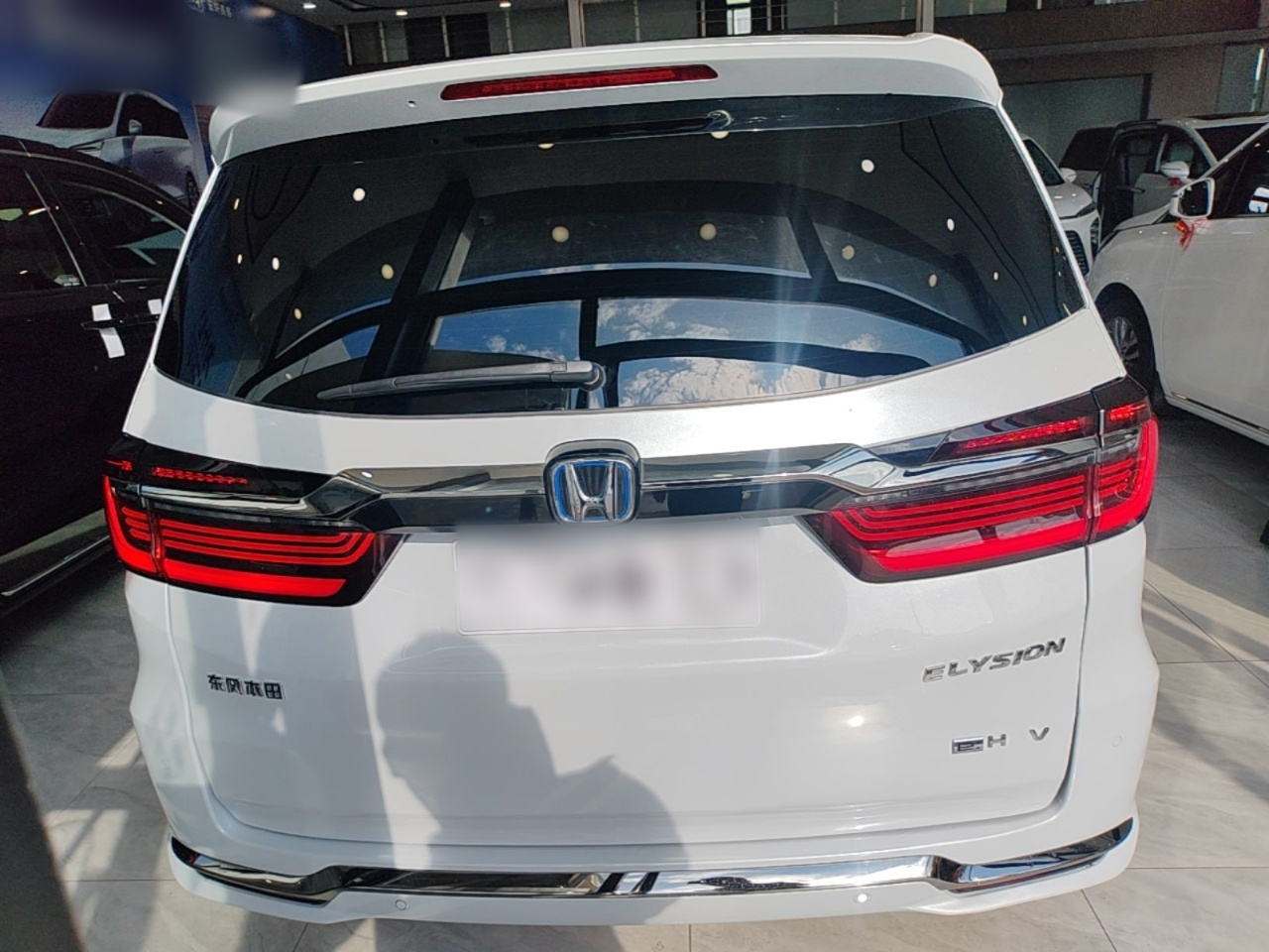 Elysion 2024 2.0L e:HEV Luxury photo 5