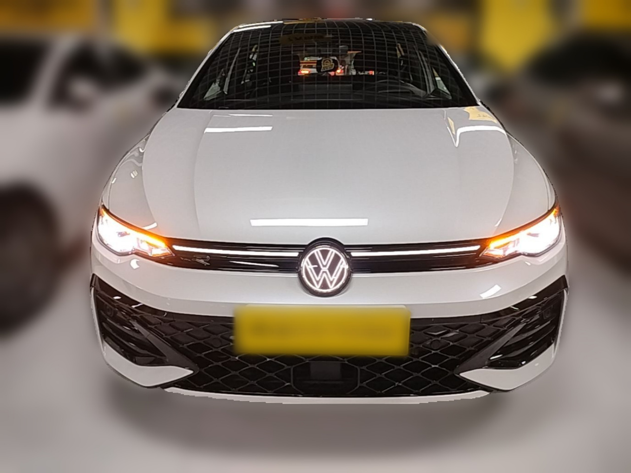 Golf 2025 300TSI R-Line photo 2
