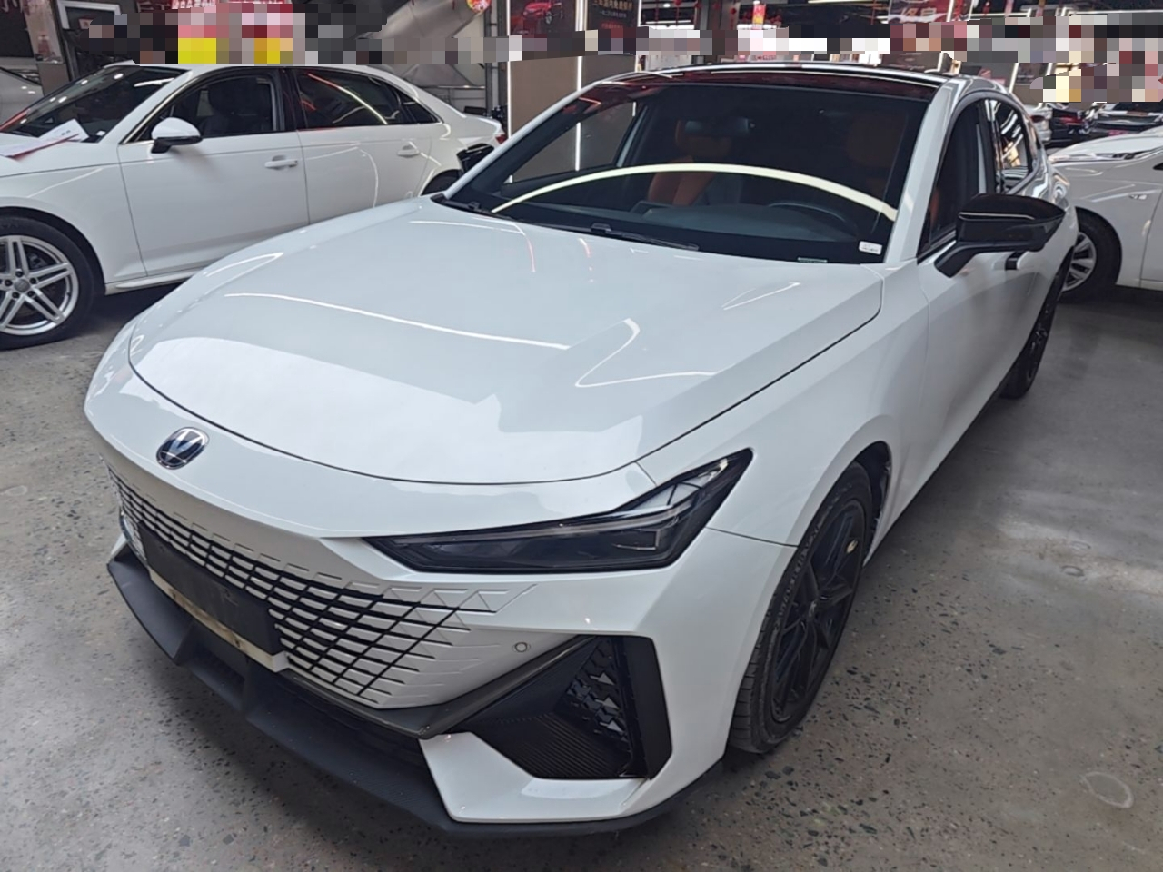 UNI-V 2022 1.5T Premium