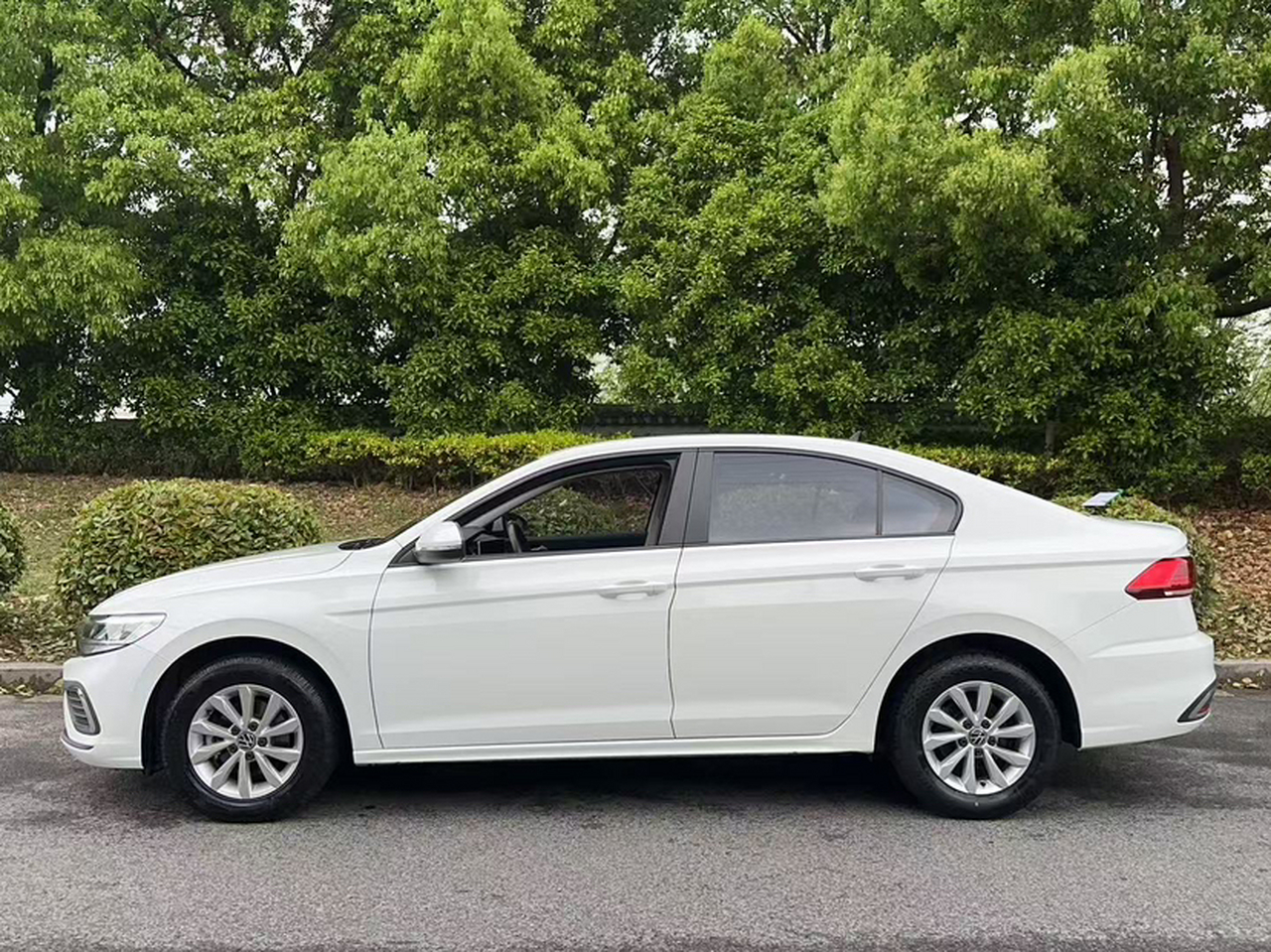 Bora 2023 200TSI DSG Cruise photo 3
