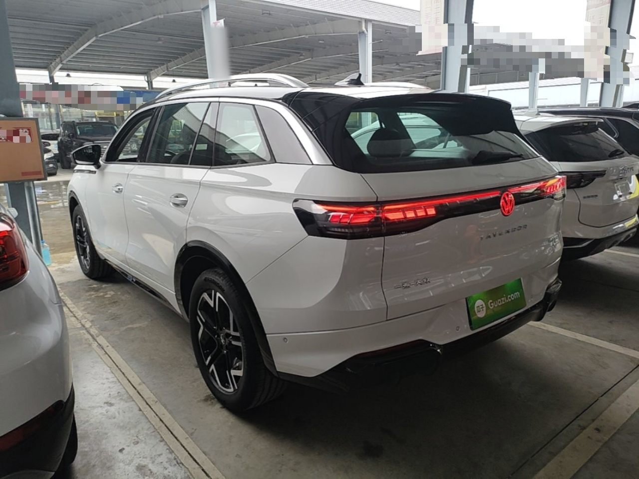 2026 450TSI AWD Supreme photo 4