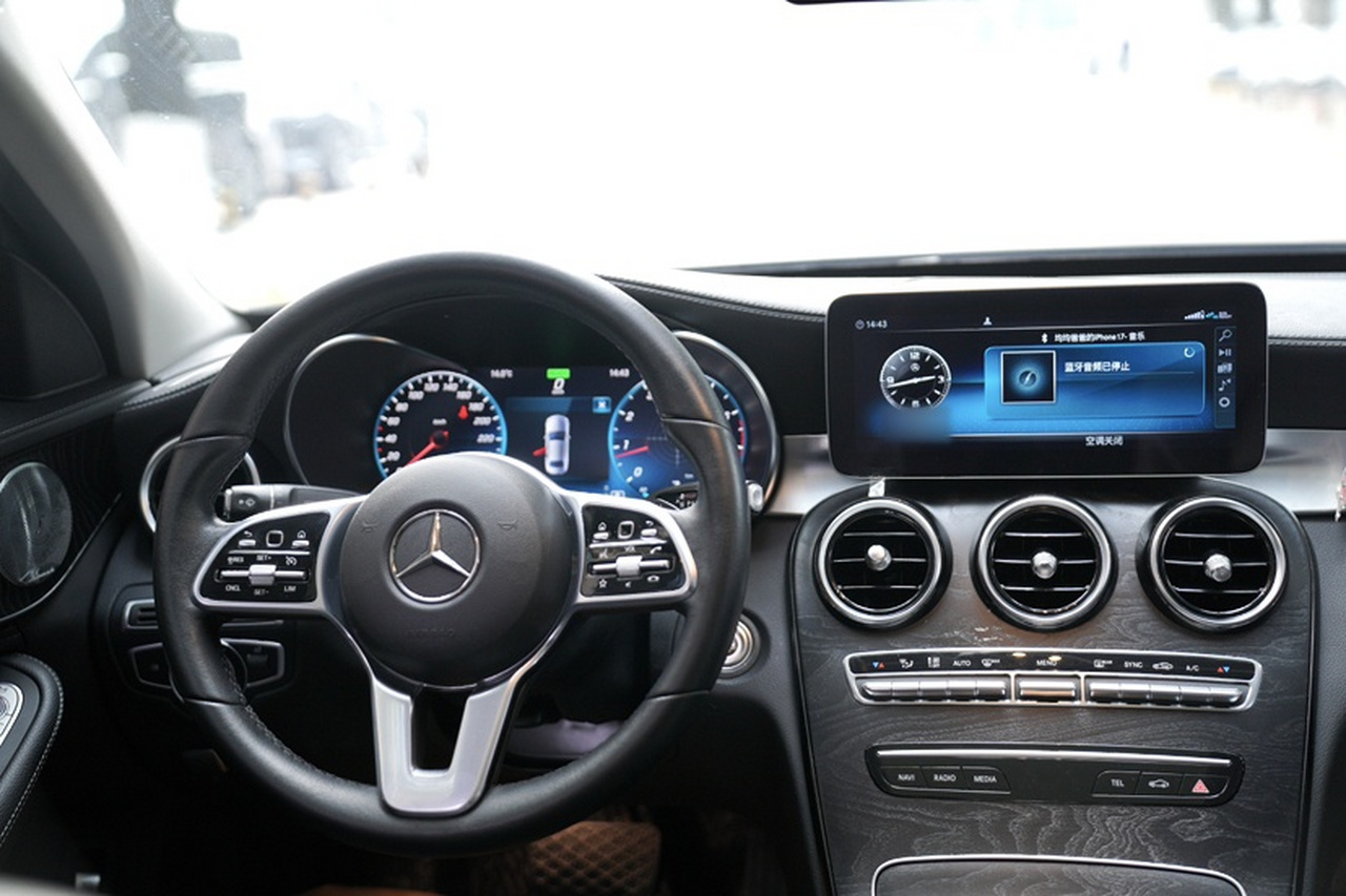 C-Class 2019 Facelift C 260 L Sport photo 3