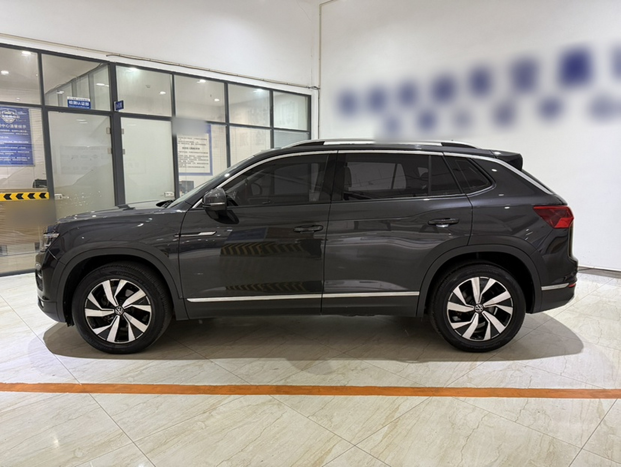 Tayron 2021 280TSI RWD Luxury Connected photo 5