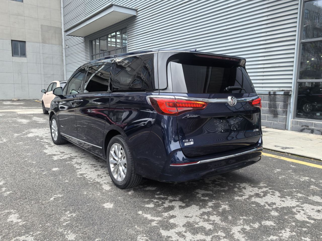 GL8 2020 Avenir 4-Seater photo 4