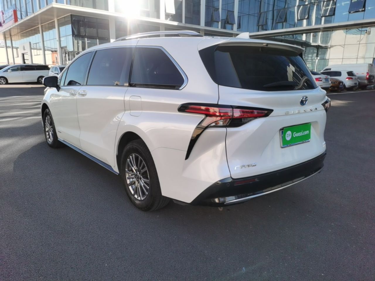 Sienna 2021 2.5L Hybrid Premium photo 4