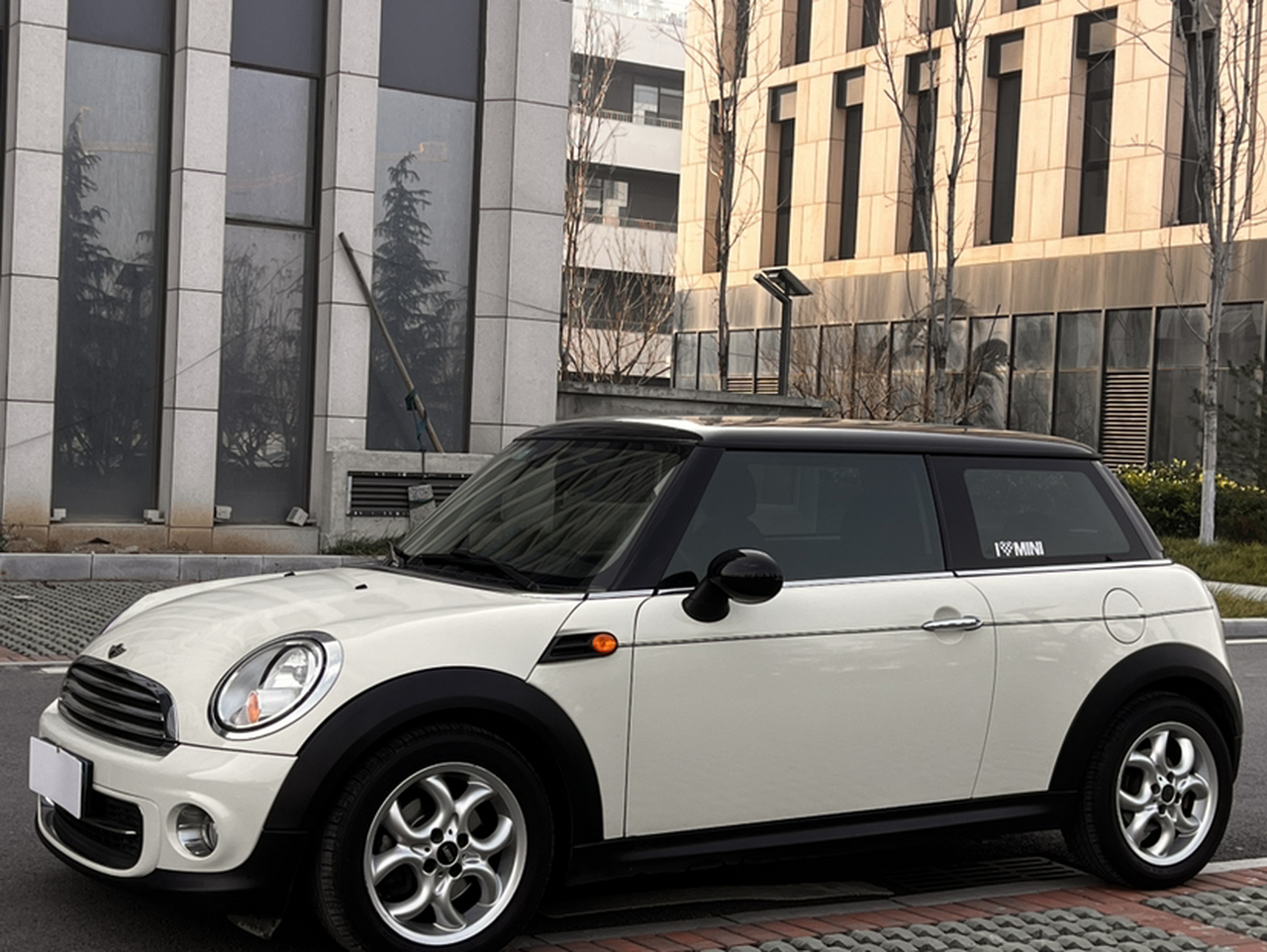 2011 1.6L COOPER Fun