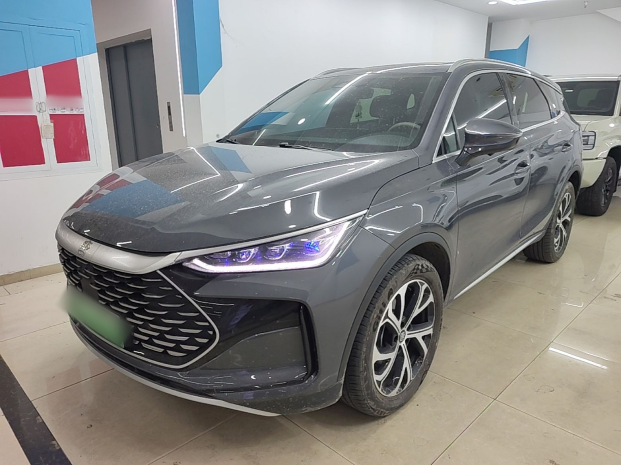 Tang EV 2025 DM-i 115KM Noble