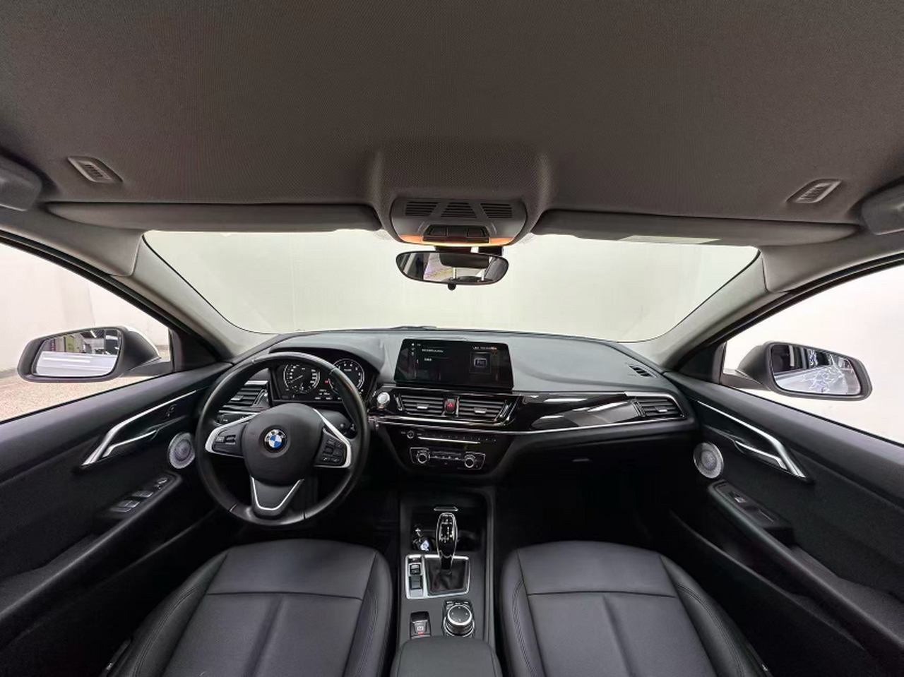 1 Series 2022 120i M Sport photo 2