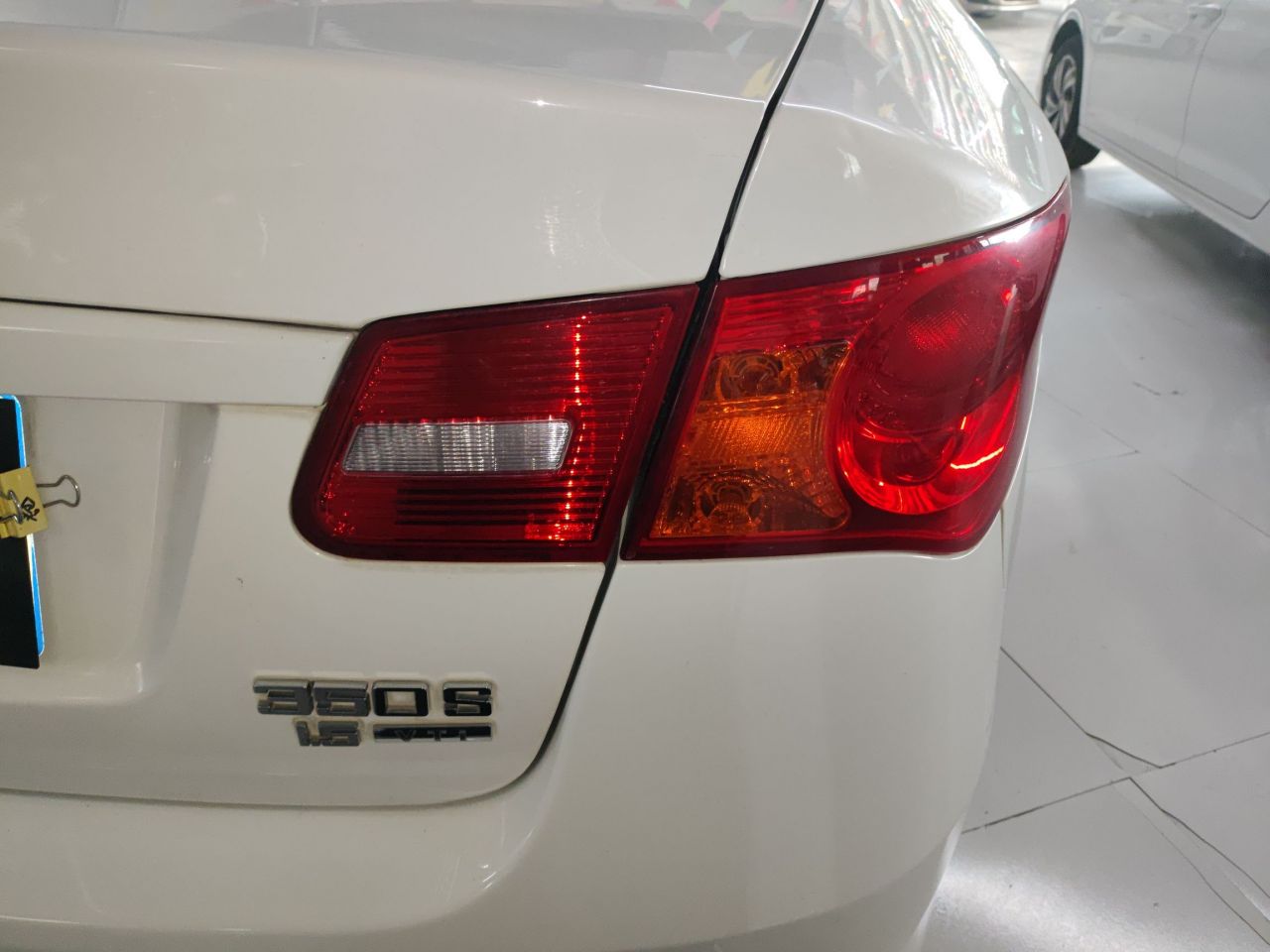 350 2014 1.5L AT photo 2