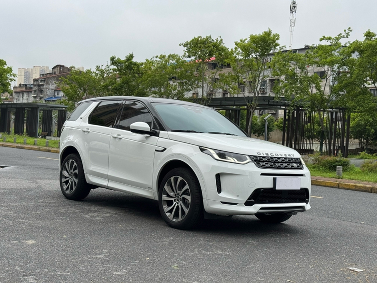 Discovery Sport 2022 249PS R-Dynamic S Performance 5-Seater photo 5