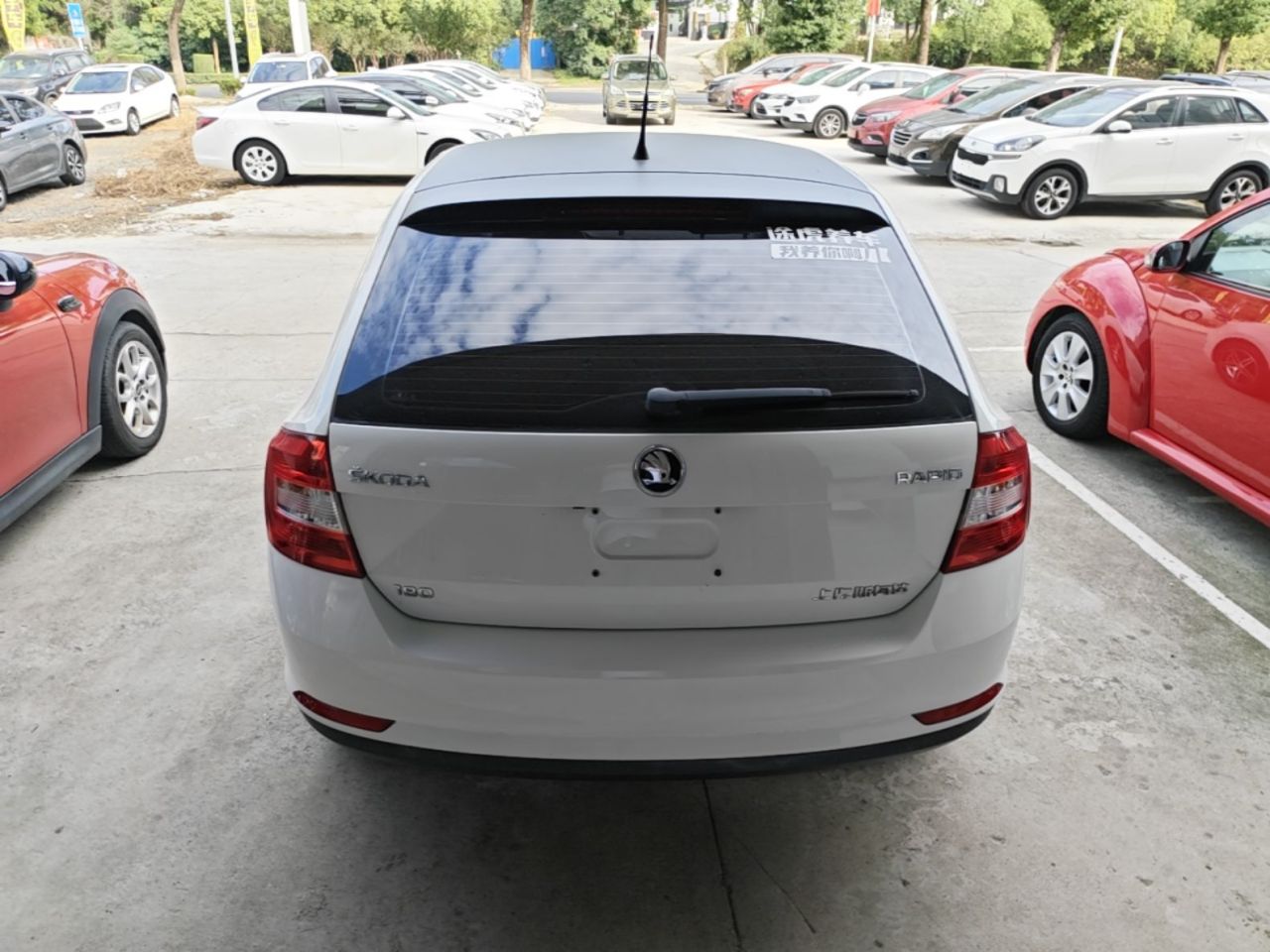 Rapid Spaceback 2016 Facelift 1.6L AT photo 5