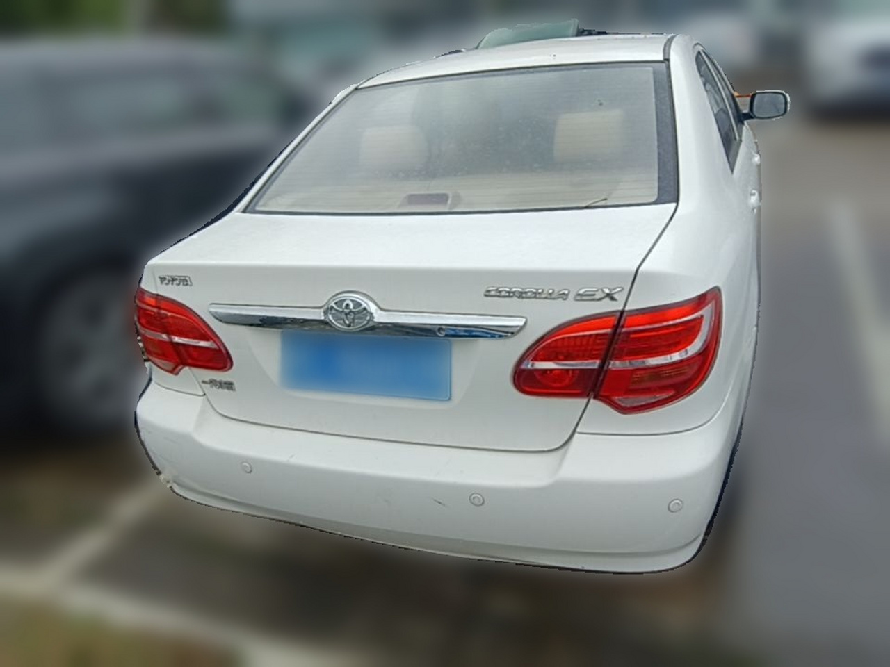 2013 1.6L AT Luxury photo 5