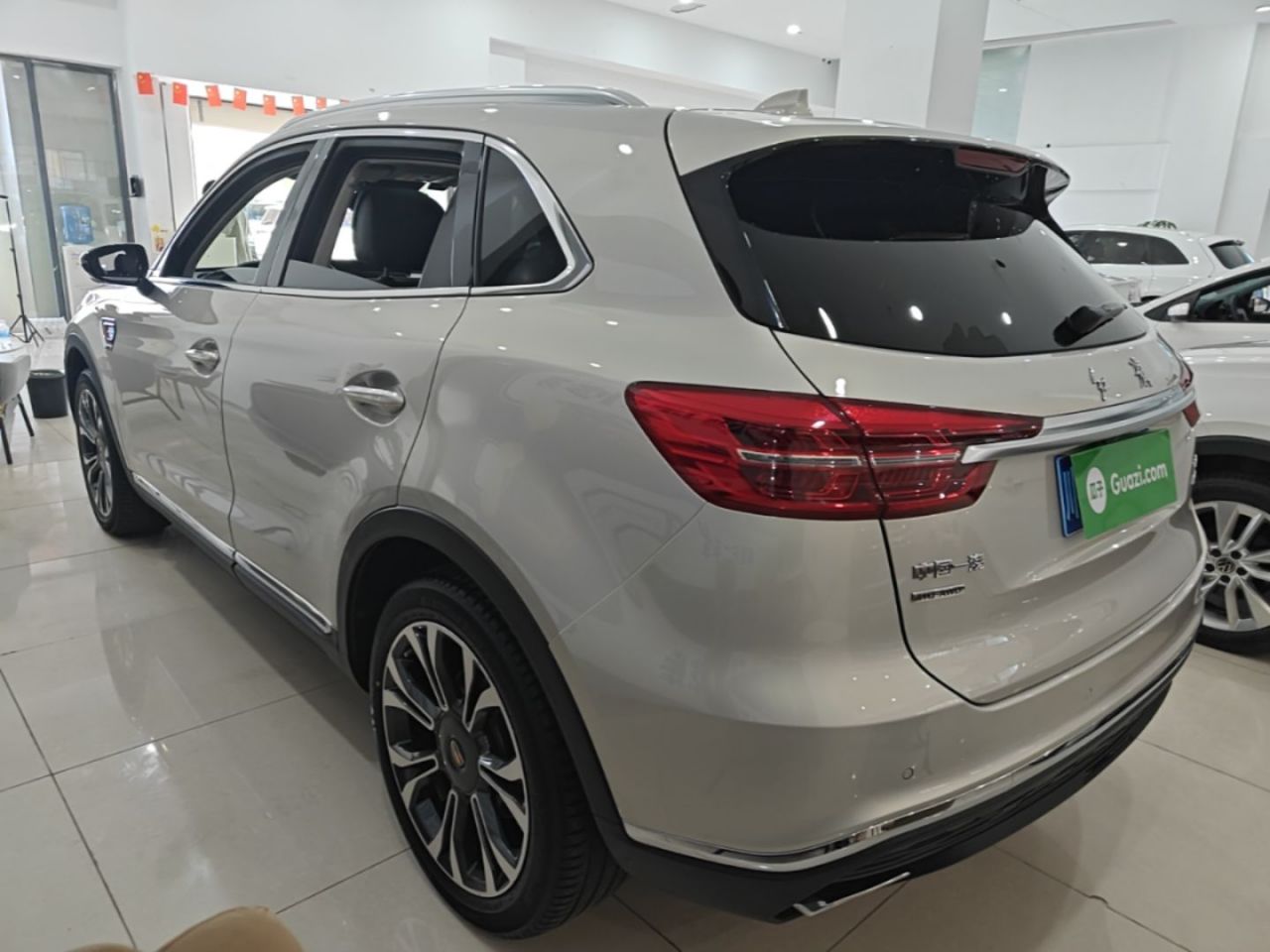 HS5 2019 2.0T Connected AWD photo 4
