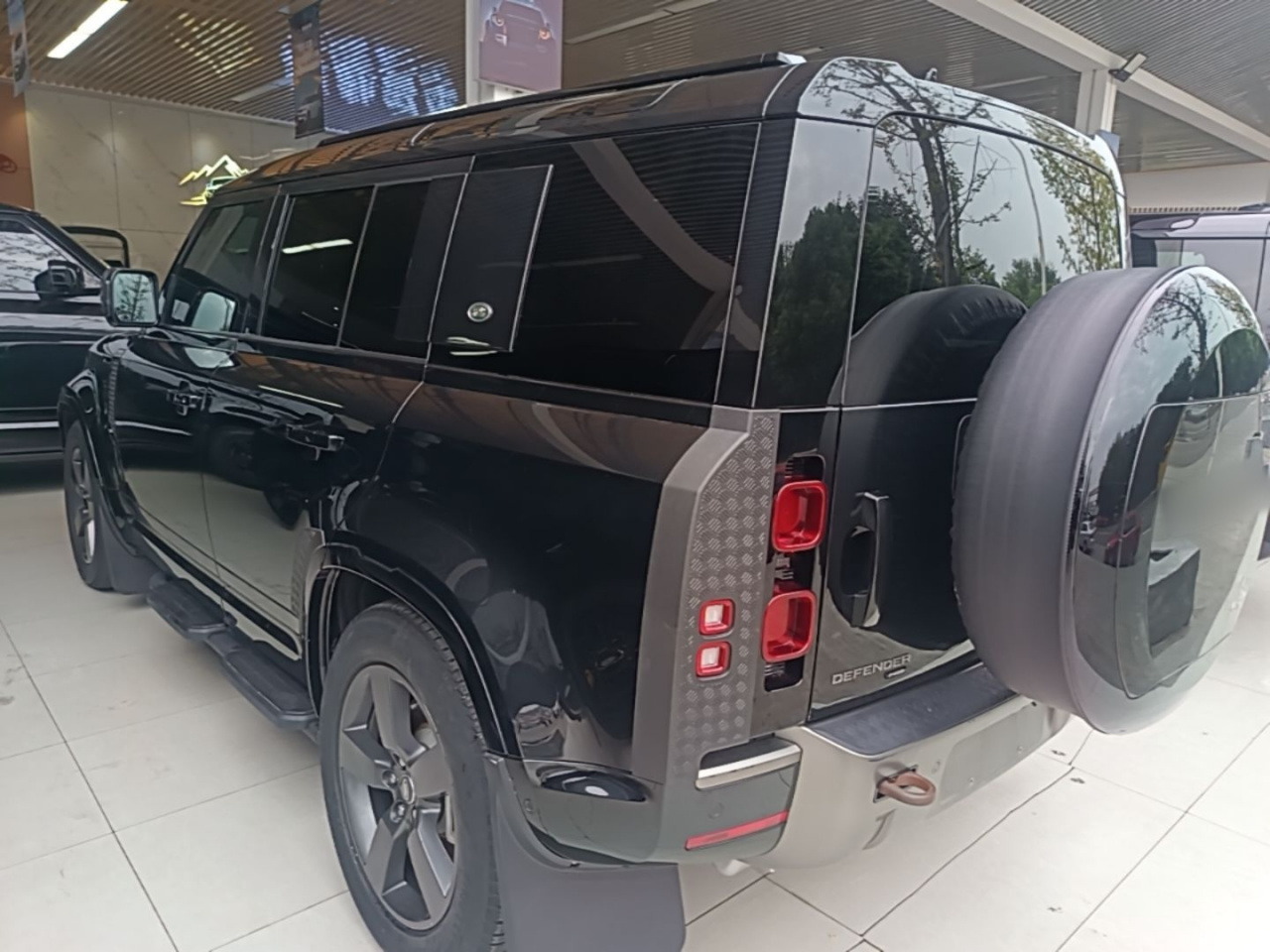 Defender 2023 Facelift 110 3.0T P400 Special photo 4