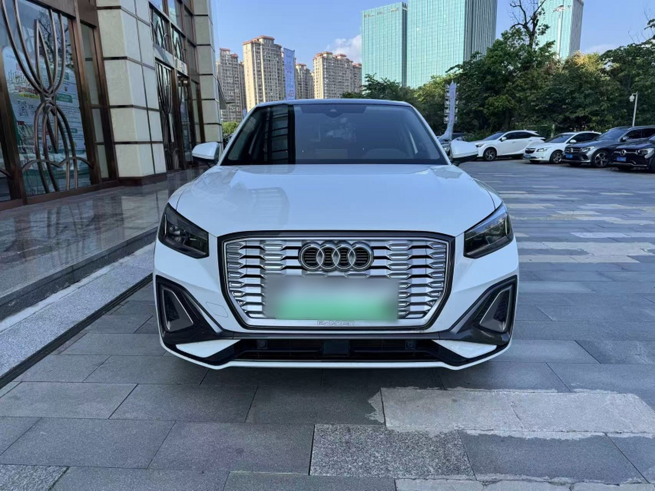 Q2L e-tron 2022 Q2L e-tron EV Smart photo 2