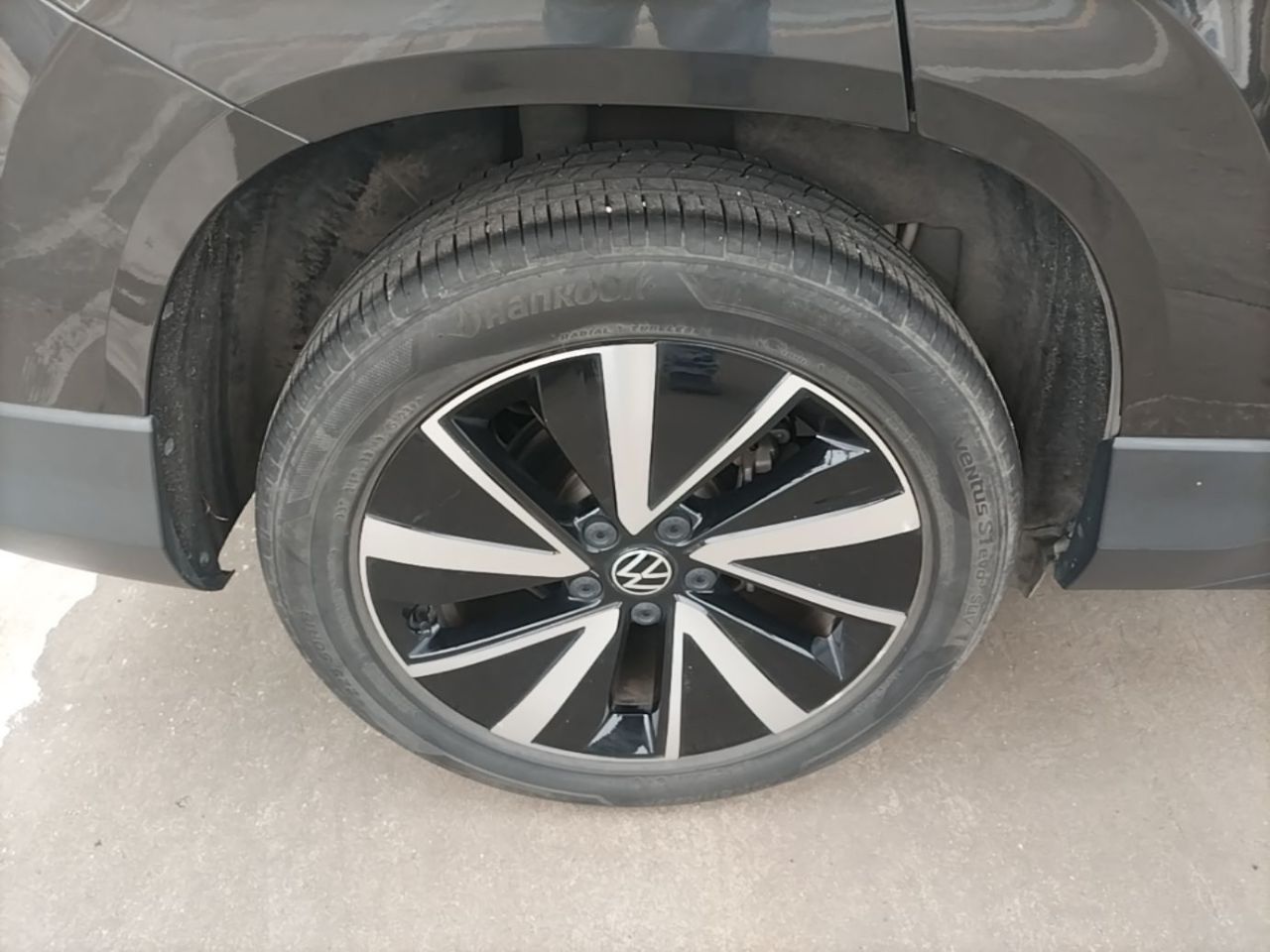 Tharu 2023 300TSI RWD photo 4