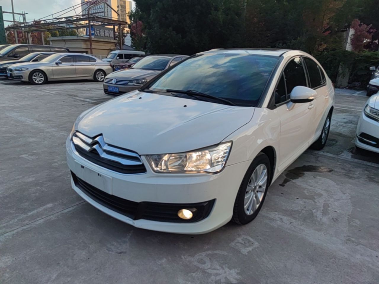 2013 Sedan 1.6L AT