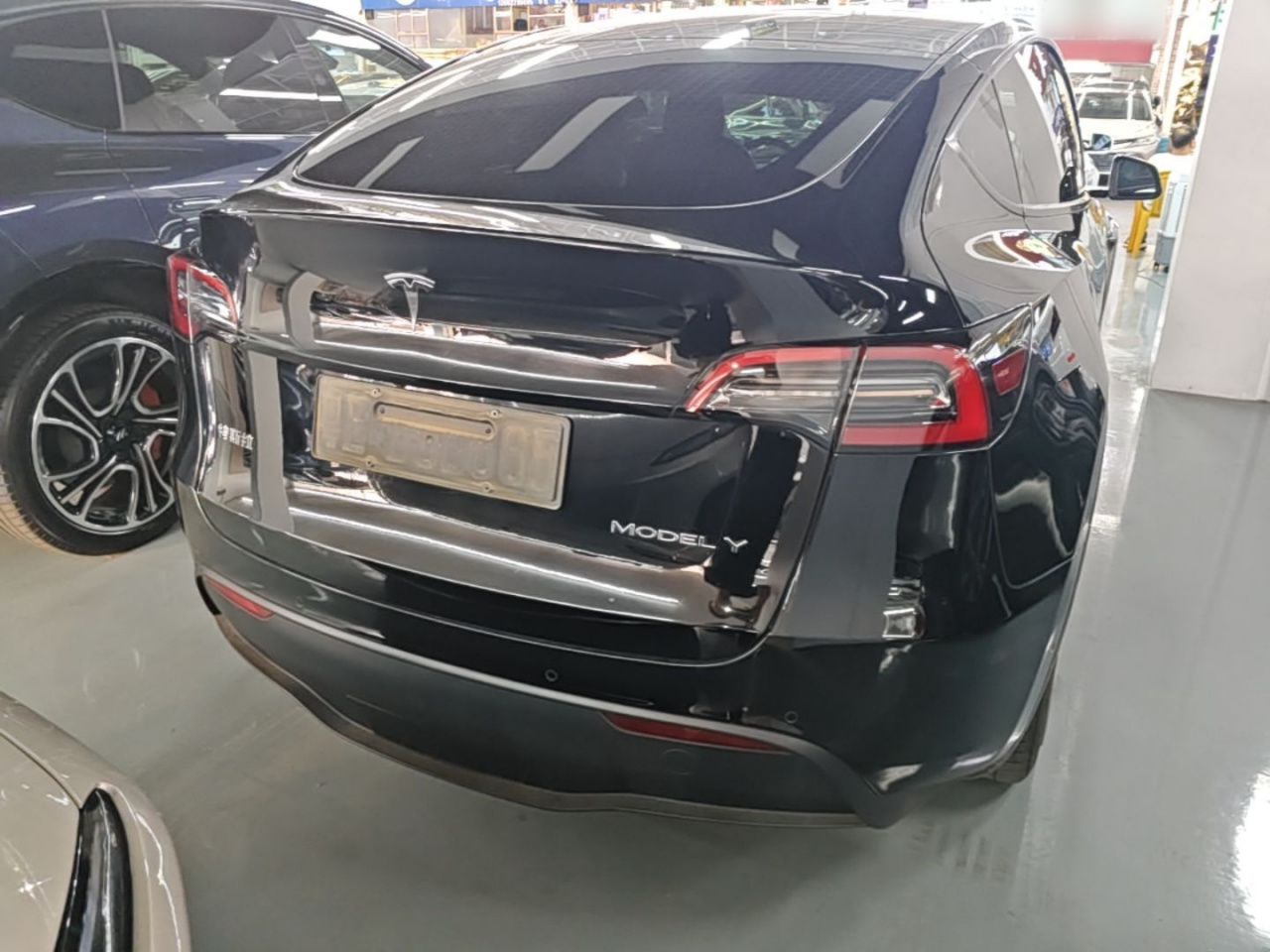 Model Y 2021 Long Range AWD photo 4