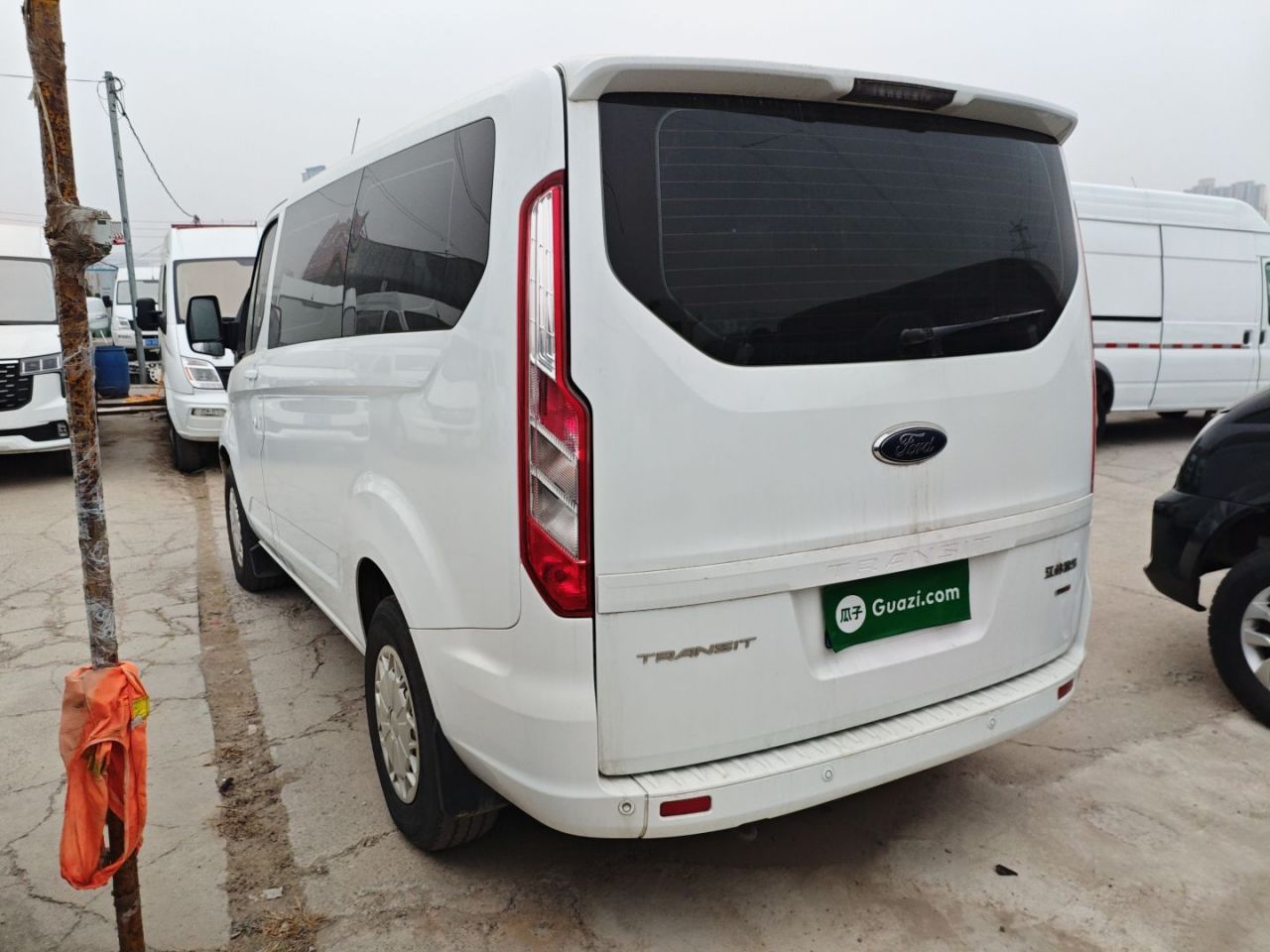 Transit 2019 2.0T Diesel Short Wheelbase 7-Seater China VI photo 4