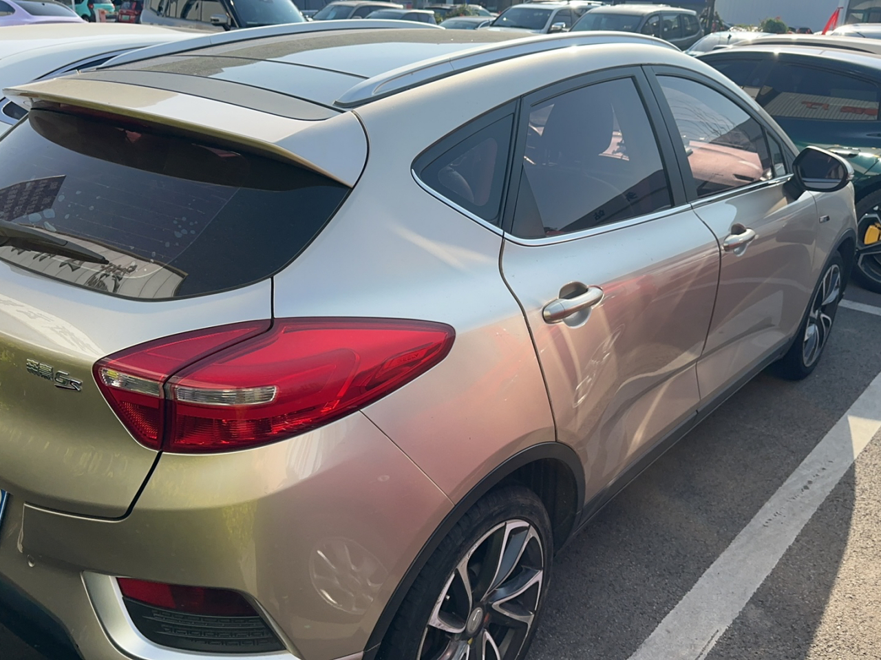 Emgrand GS 2017 Sport 1.3T AT Connected photo 4