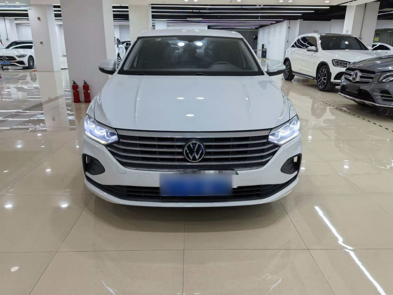 Lavida 2023 Facelift 1.5L AT photo 3