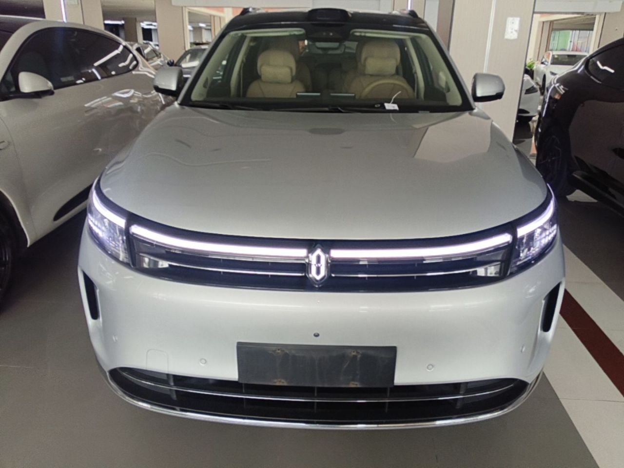 HIMA AITO M7 2024 1.5T ADAS AWD Ultra 6-Seater photo 2