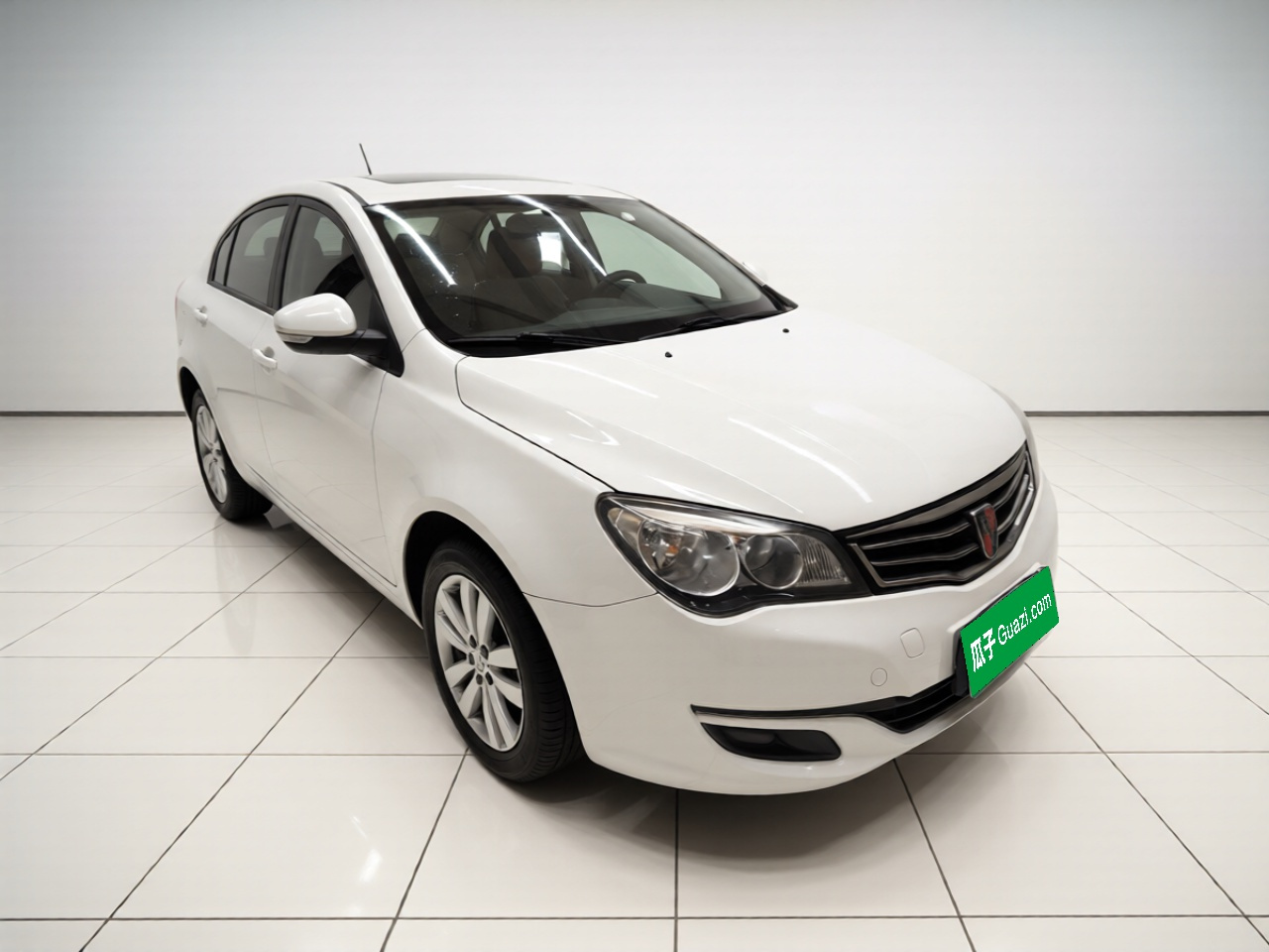 350 2015 1.5L MT Luxury photo 3