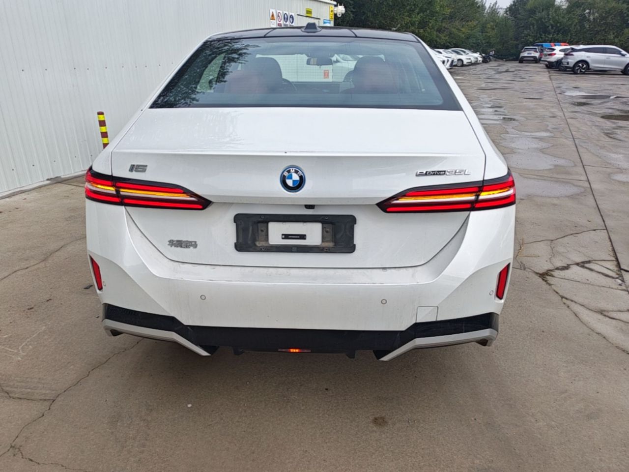 i5 2024 eDrive 35L M Sport Package photo 5