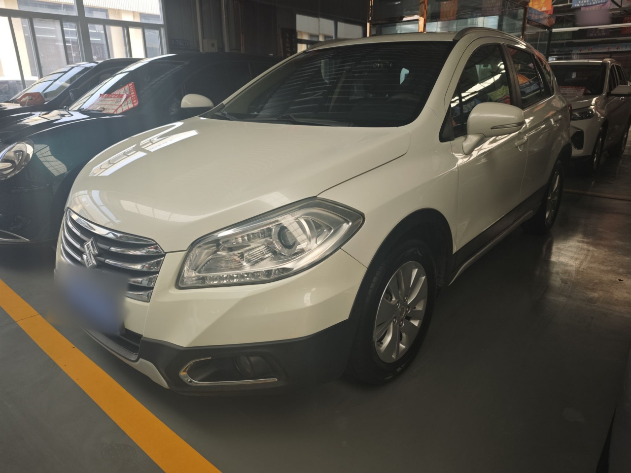 2015 1.6L CVT RWD Elite