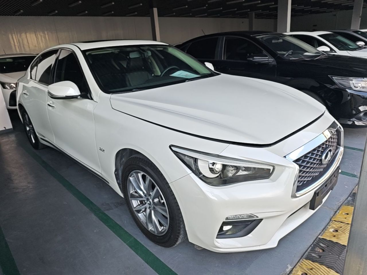Q50L 2018 2.0T Comfort China VI photo 3