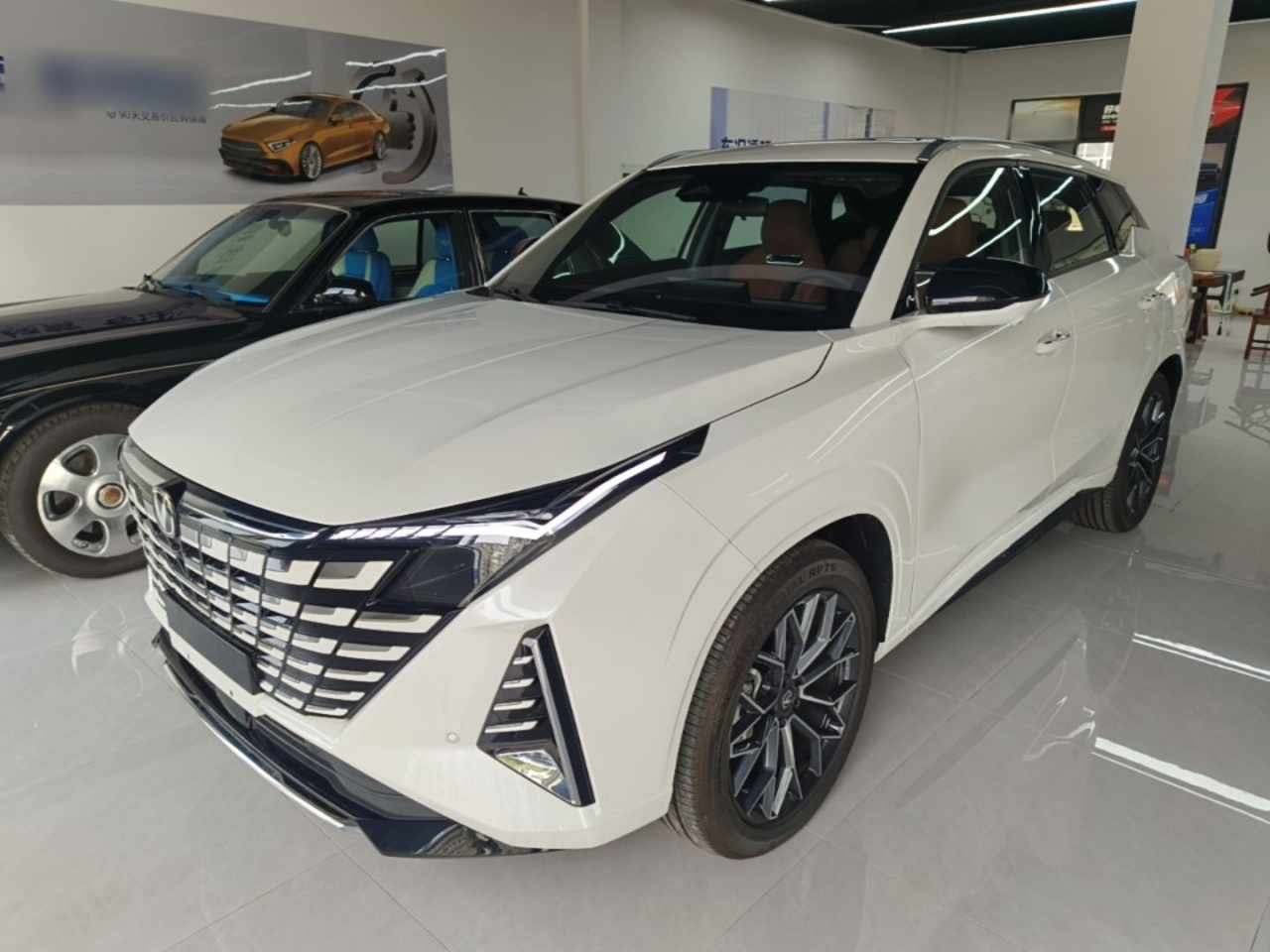 UNI-Z 2025 1.5T Premium