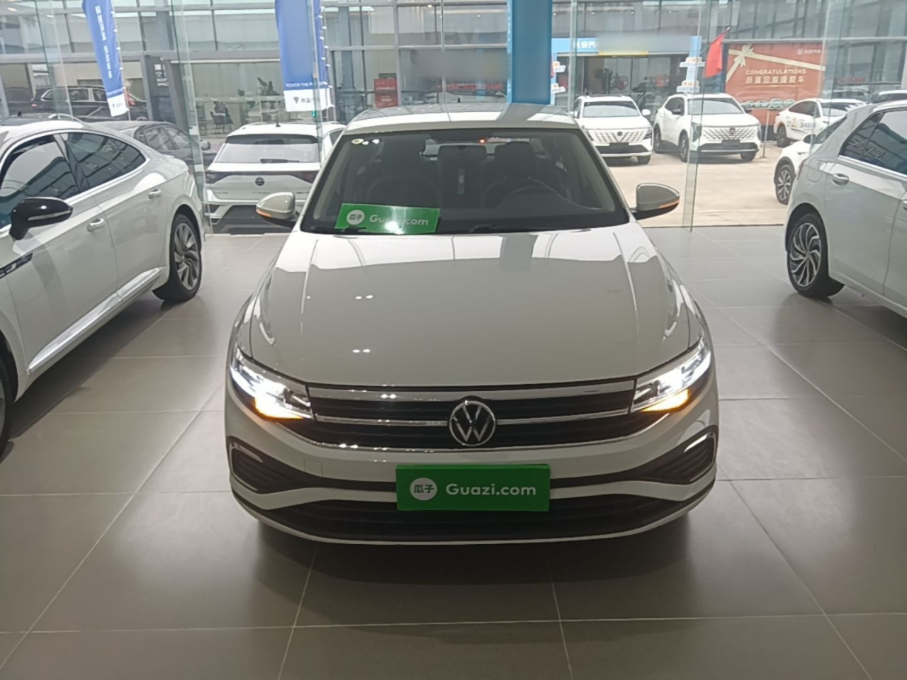 Bora 2024 200TSI DSG Cruise photo 2