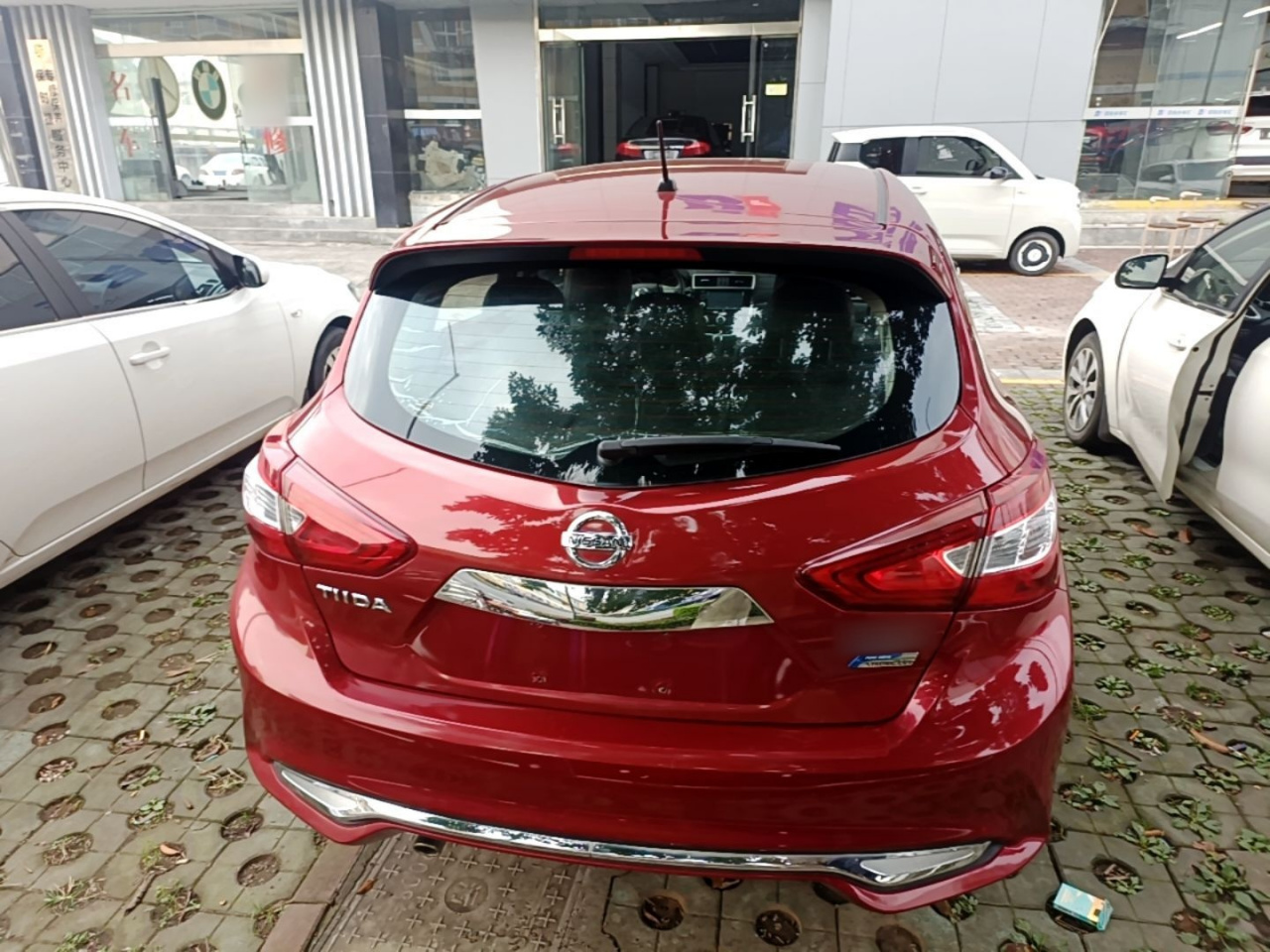Tiida 2016 1.6L CVT photo 5