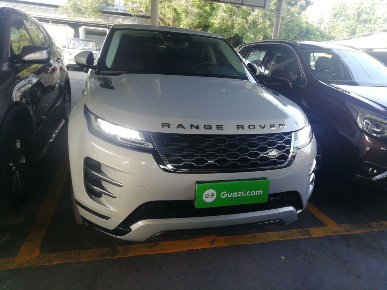 Range Rover Evoque 2023 Evoque L 249PS Luxury photo 2
