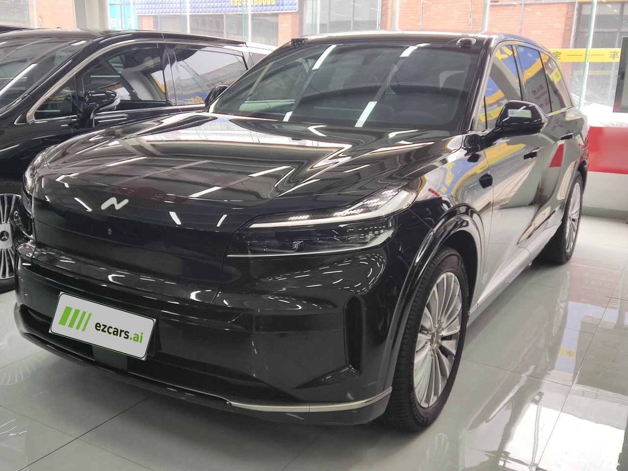 L90 2025 Pro 6-Seater 60