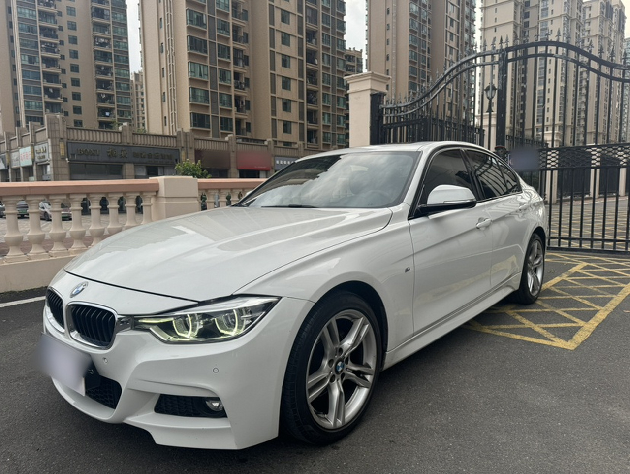 3 Series 2018 320i M Sport Package