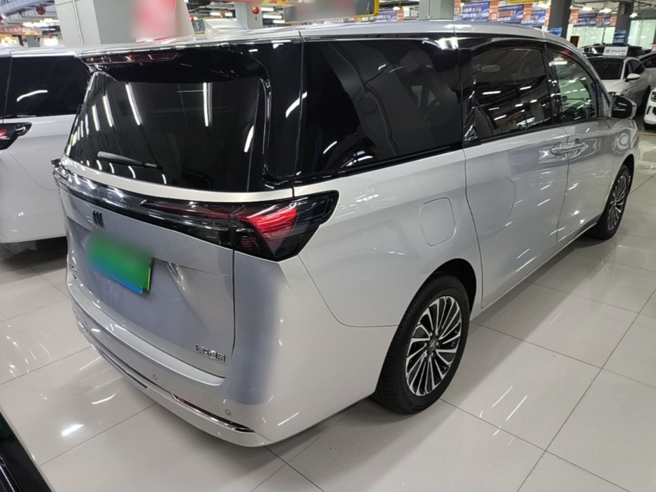 GL8 EV 2025 Exclusive photo 4