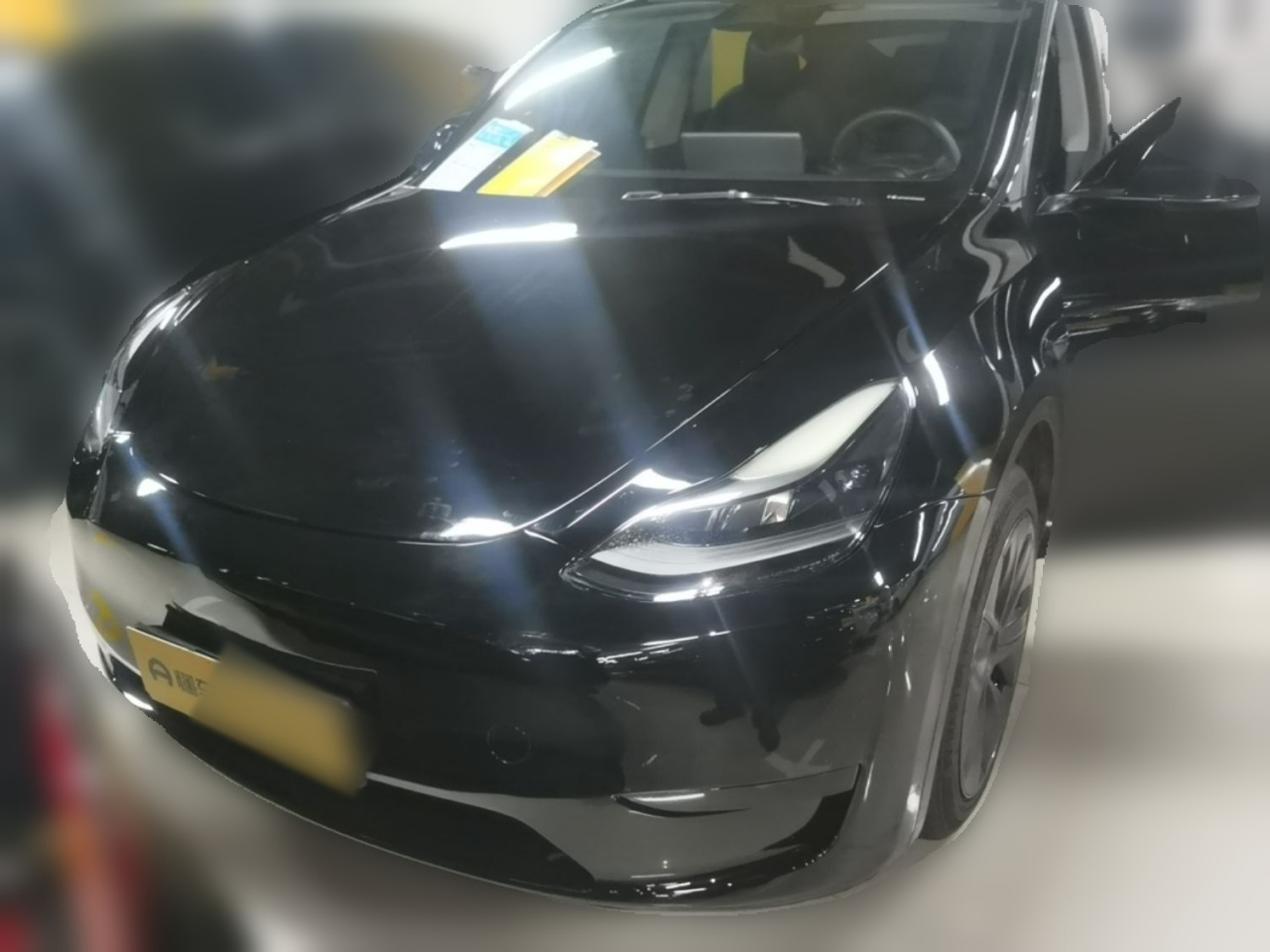 Model Y 2024 RWD photo 2
