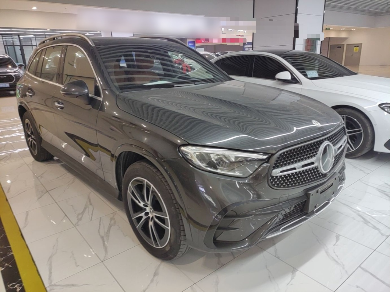 GLC 2025 GLC 260 L 4MATIC Luxury photo 3
